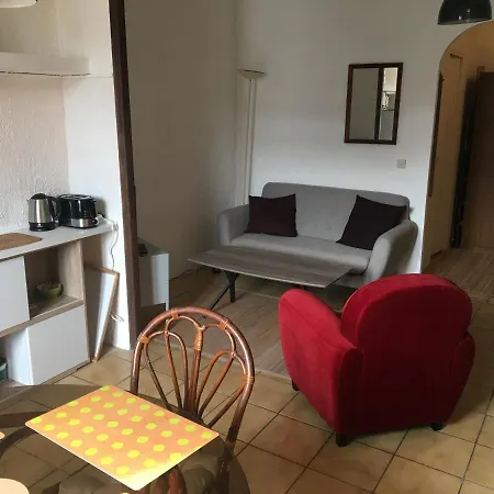 Studio Centre Apartment